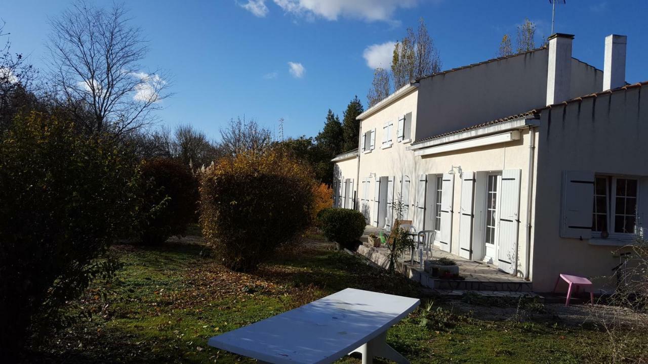 L'Abri D'Emilie - Chambre D'Hotes Saint-Xandre Bagian luar foto