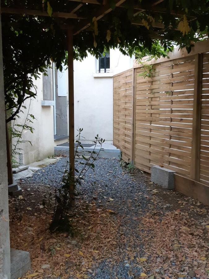 L'Abri D'Emilie - Chambre D'Hotes Saint-Xandre Bagian luar foto